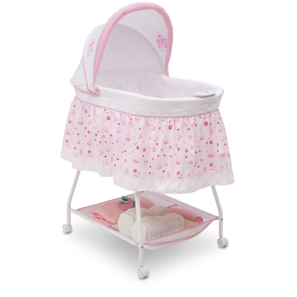 Delta children sweet beginnings bassinet best sale