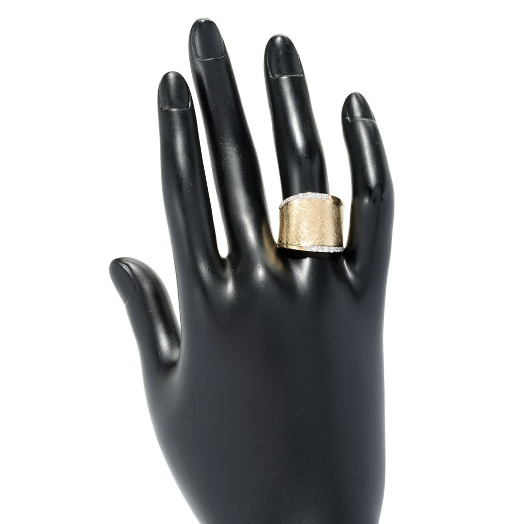 Hand