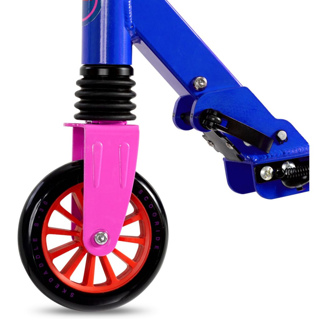 Kick scooter front wheel