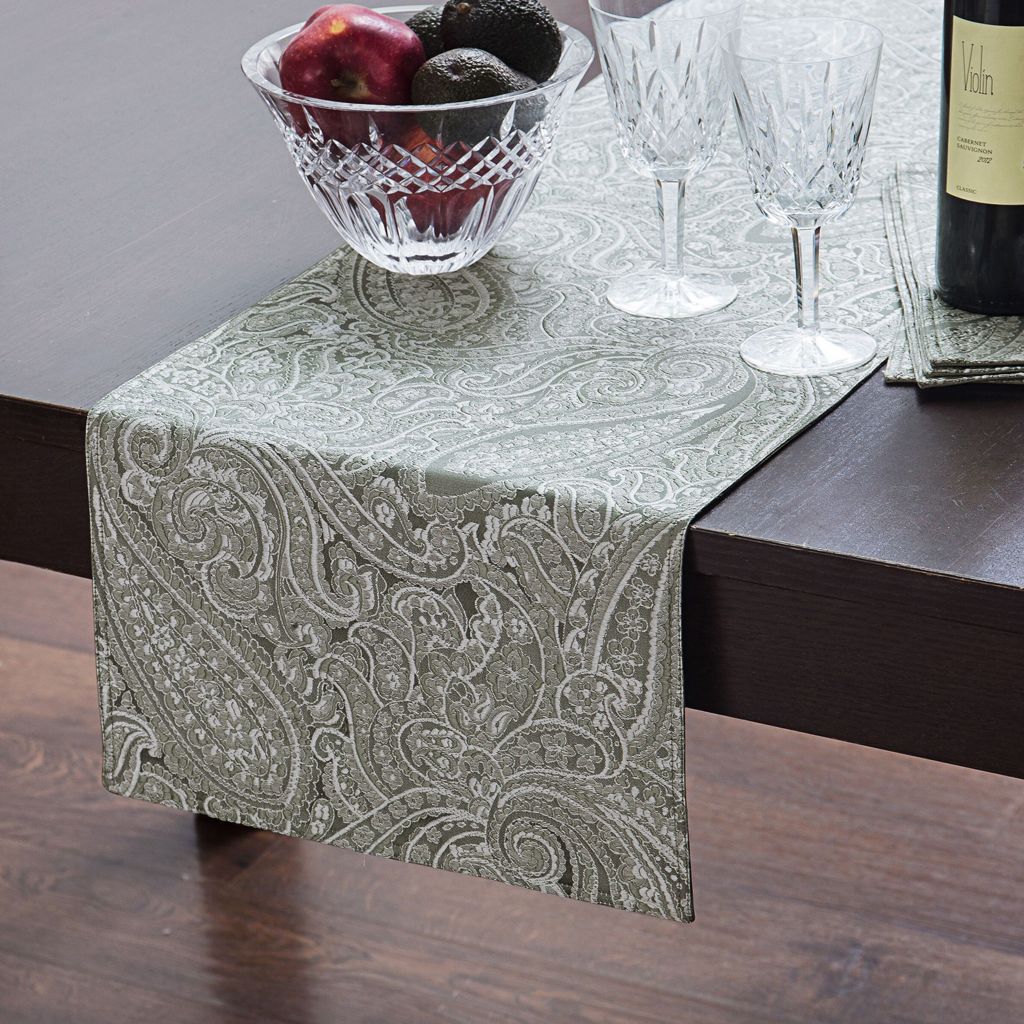 90 table runner