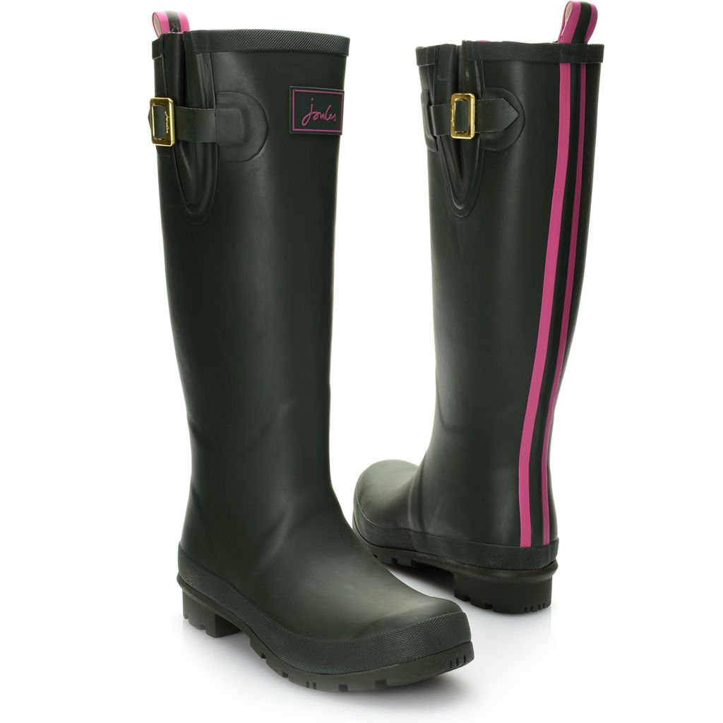 knee high rain boots