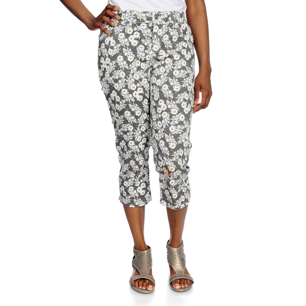 OSO Casuals® Printed Twill Woven 5-Pocket Slim Leg Capris on sale at   - 736-512