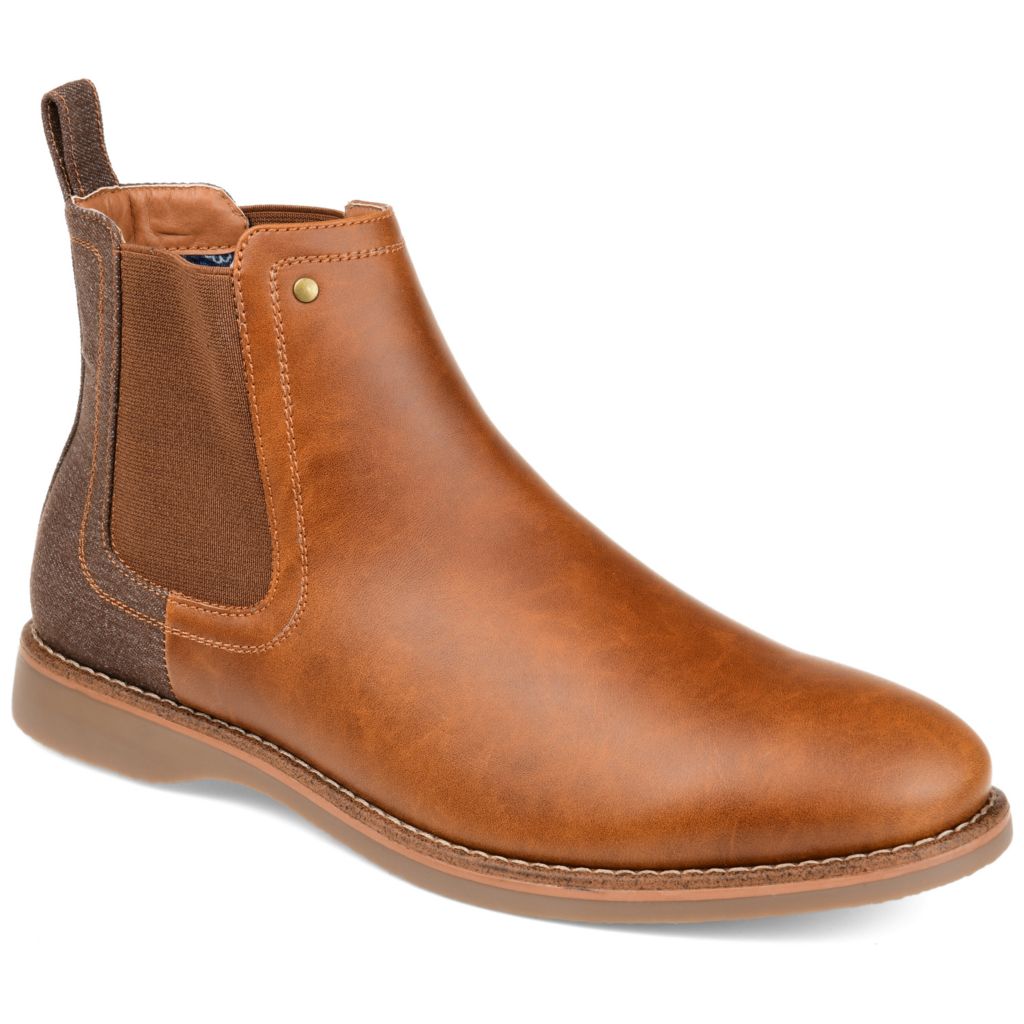 chelsea boots in faux leather