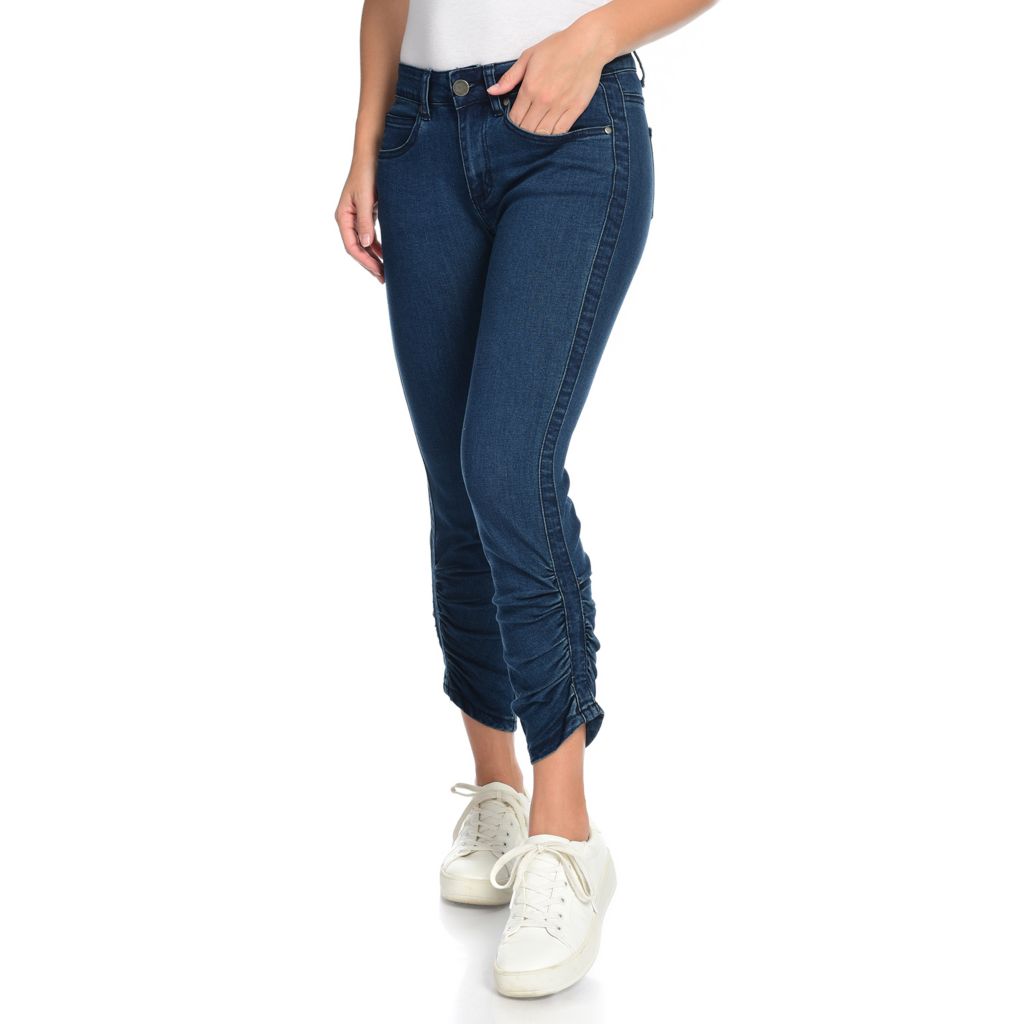 skinny jeans with pockets on the side