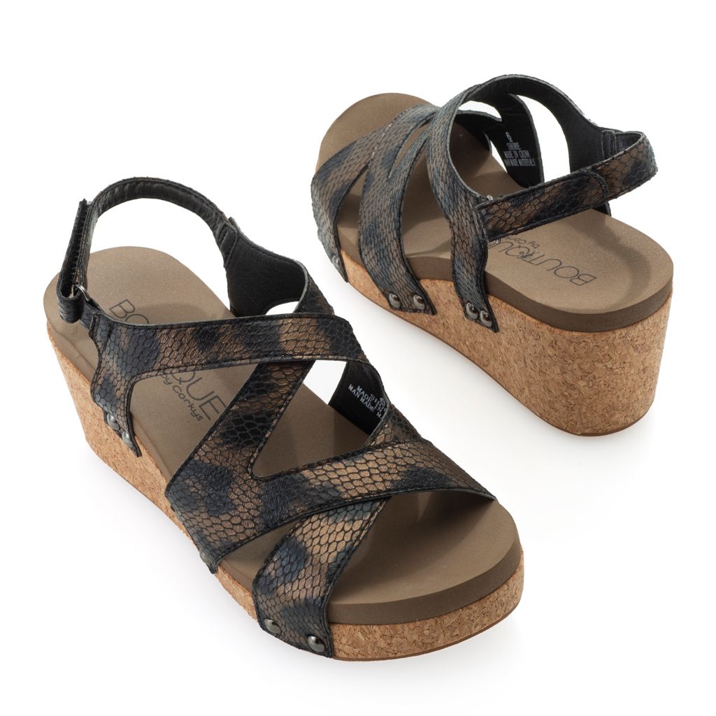 wedge buckle sandals