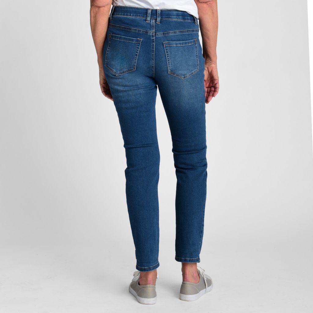 C&B Signature Slimming Shaped Fit Ankle Jean 