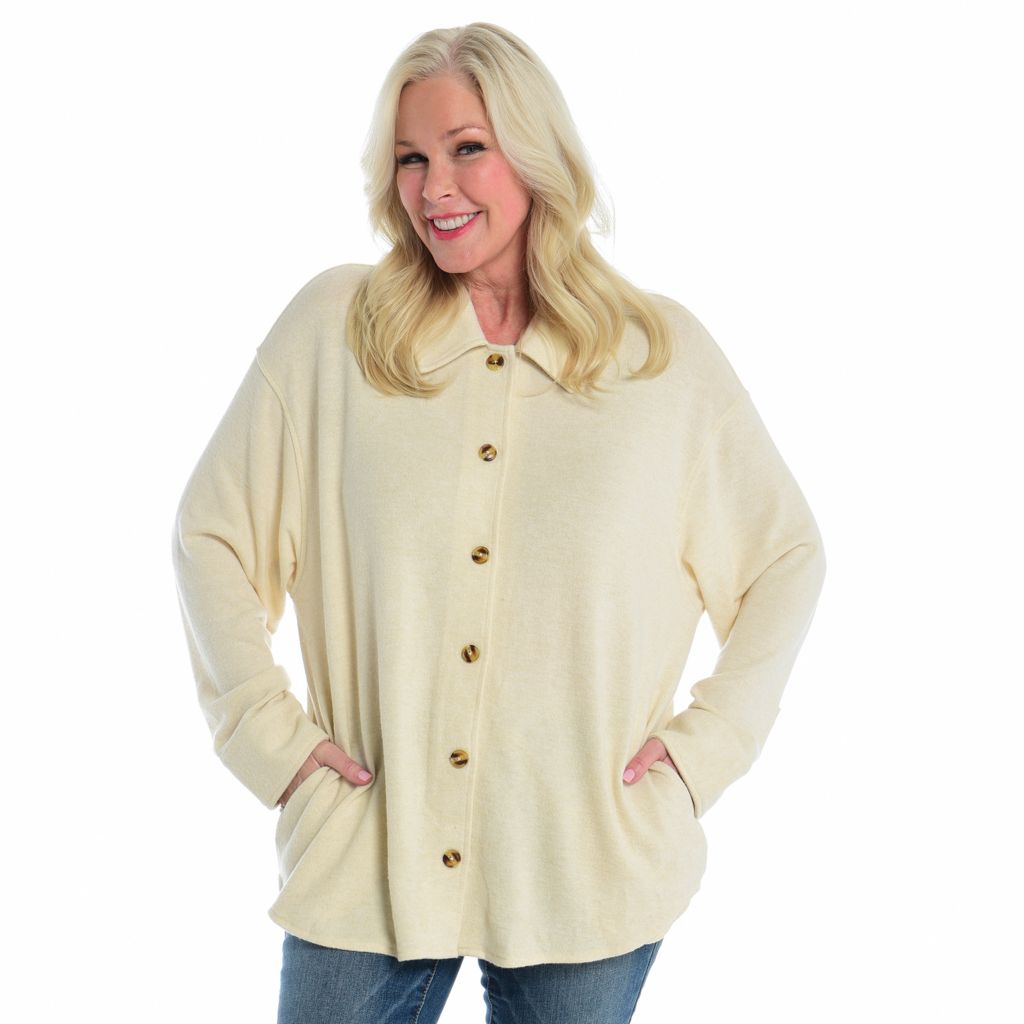 Women’s Knit Oversized Button-Up Shirt