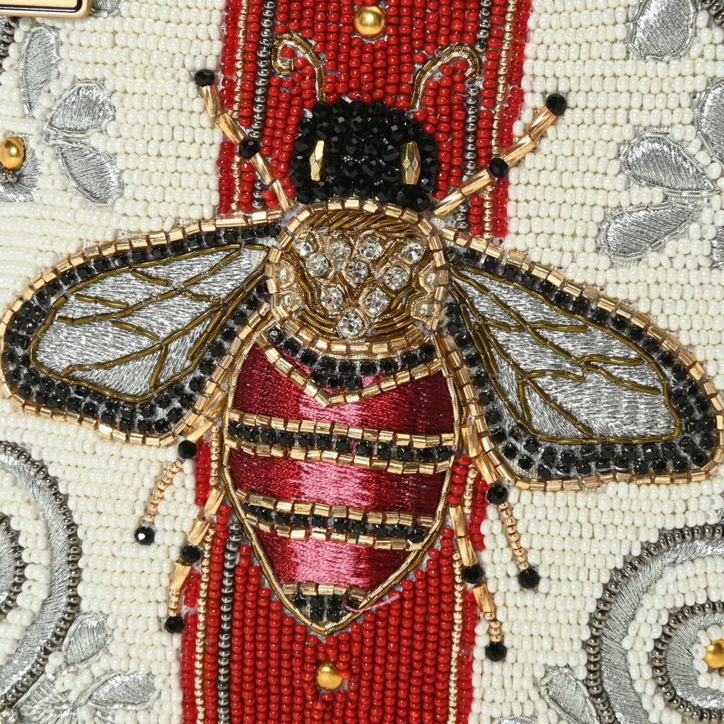 BeeDetail