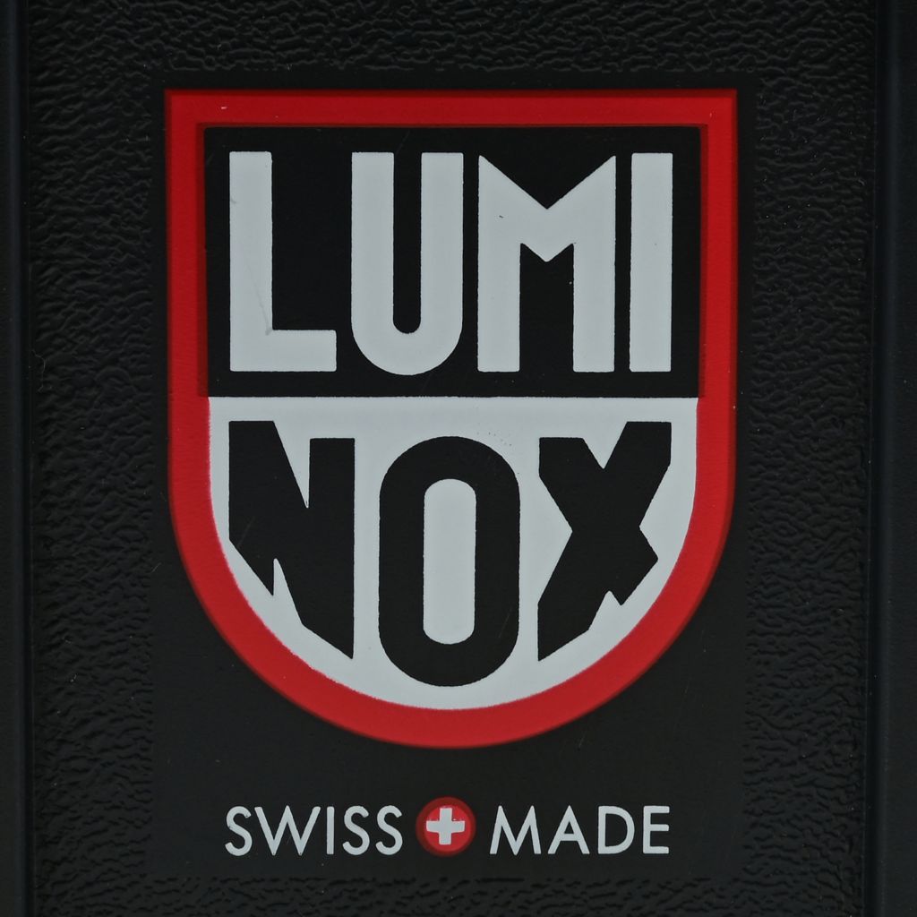 Luminox